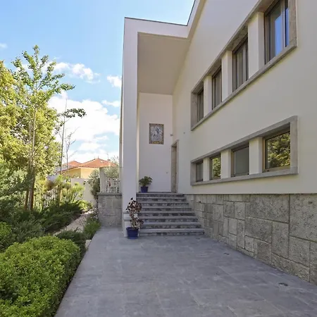 Santa Joana With Garden And Heated Pool Lisbon
