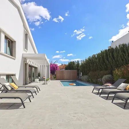 Santa Joana With Garden And Heated Pool Daire
