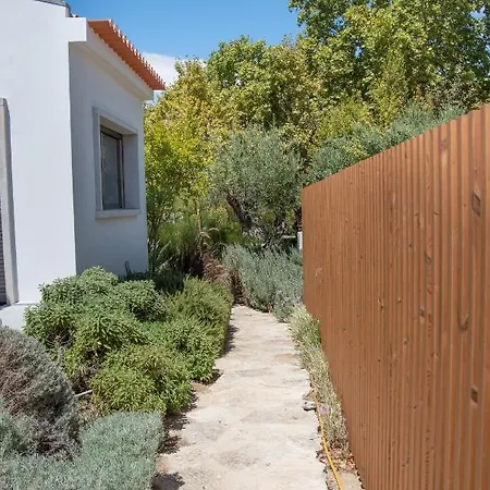 Apartment Santa Joana With Garden And Heated Pool Lisbon